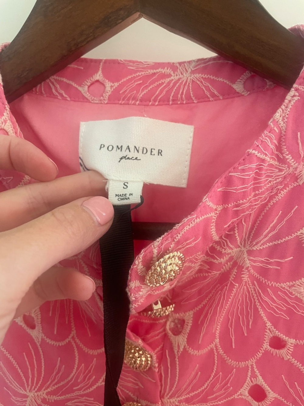 Pomander Place x Tuckernuck Pink Eyelet Samantha Dress Small Gold Button Mini - Picture 6 of 8